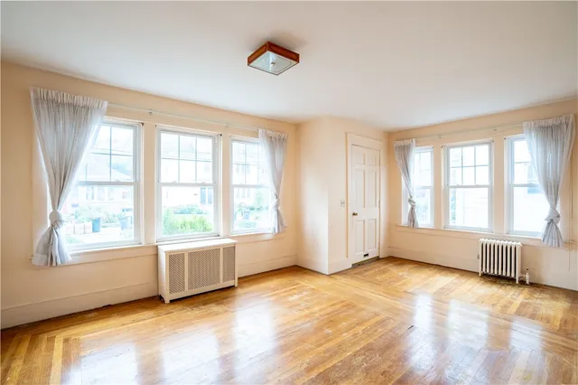 $700,000 | 15 Taft Avenue, Providence, RI 02906