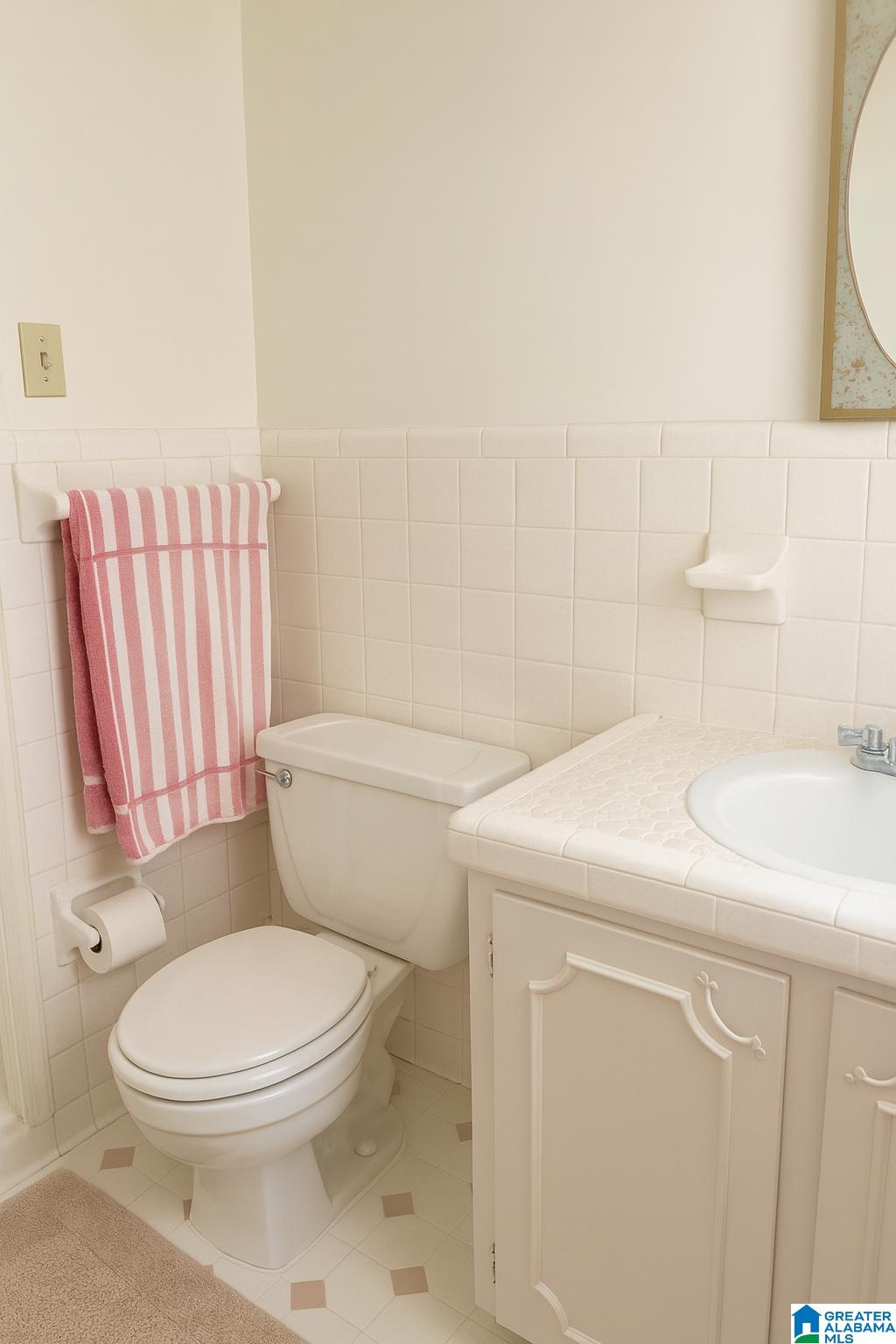613 Tupelo Road Birmingham, AL 35215 - Photo 8 of 12