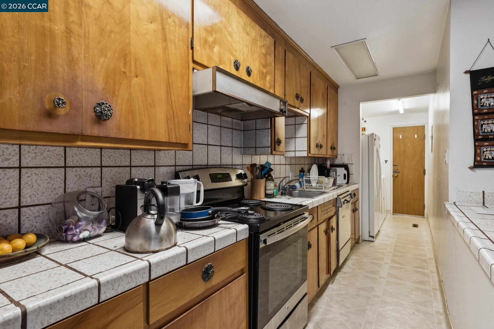 1242 Hopkins Street Berkeley, CA 94702 - Photo 71 of 84