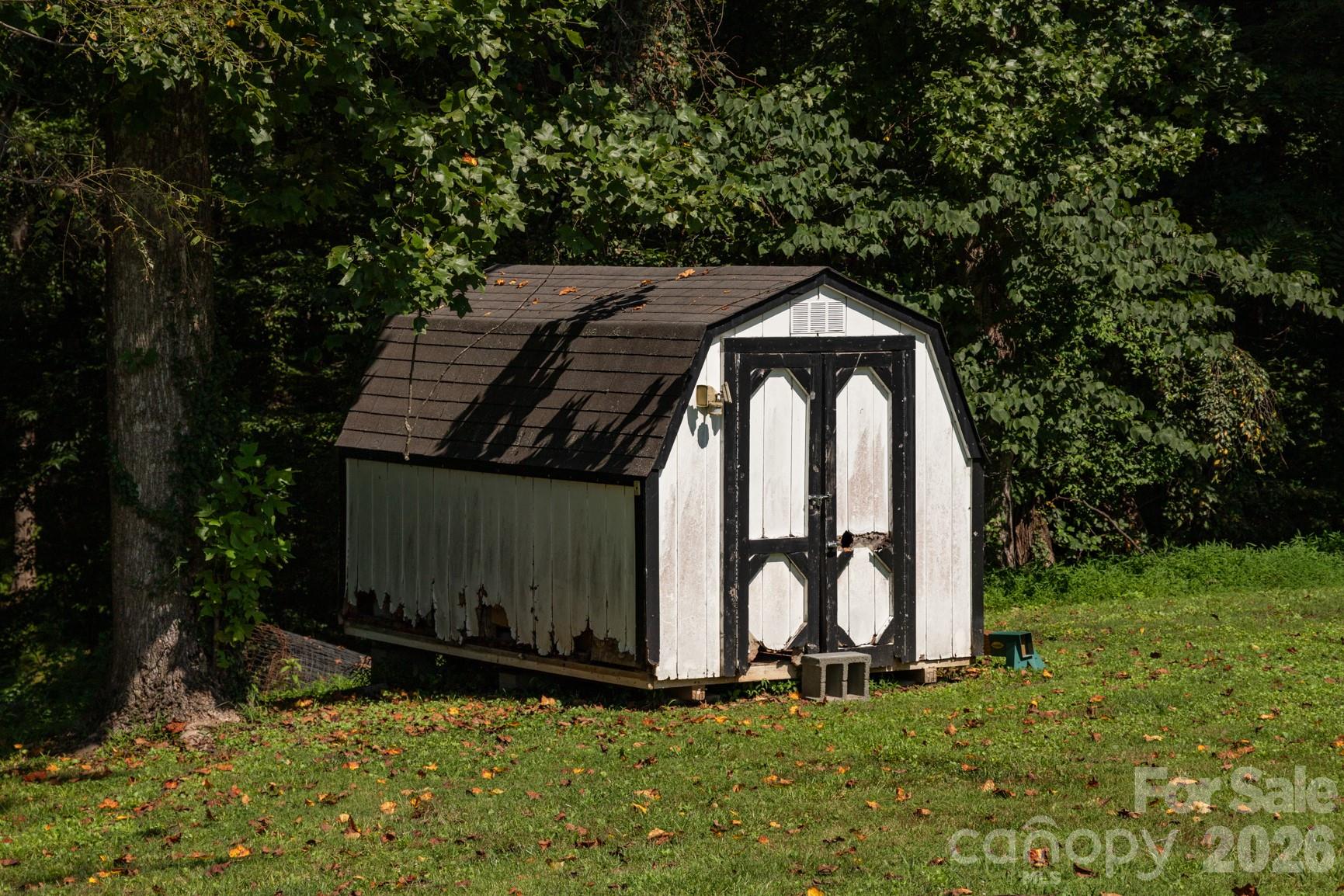 220 Collins Road Elkin, NC 28621 - Photo 33 of 48 Gallery Image 33