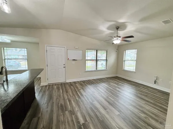 $1,800 | 5143 Carmell Ridge Circle, Milton, FL 32570