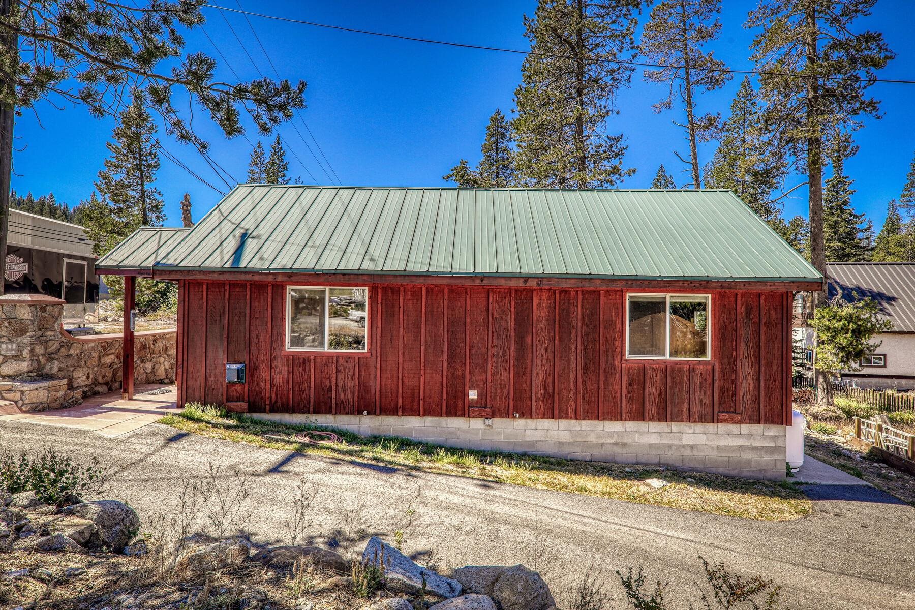 51164 Donner Pass Road Soda Springs, CA 95728 - Photo 12 of 16 Gallery Image 12
