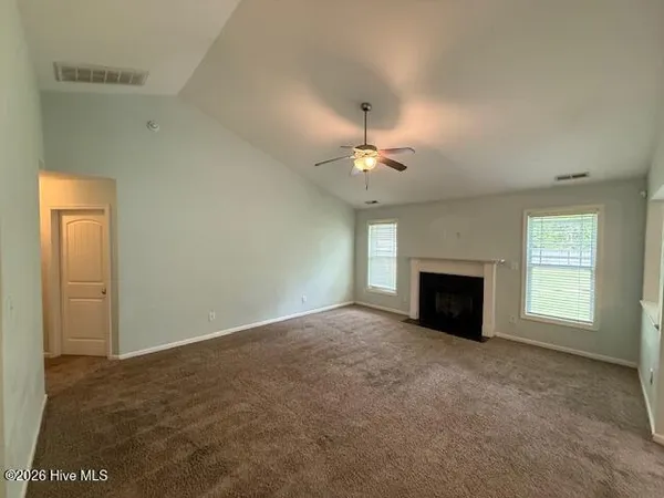 $1,685 | 212 Garden Folly Lane, Richlands, NC 28574