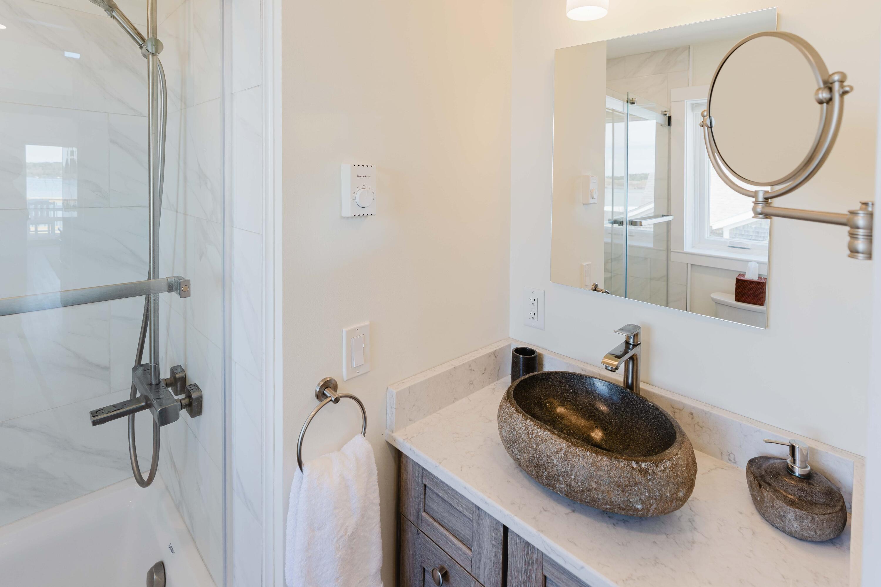 77 Johnson Street Lubec, ME 04652 - Photo 19 of 52 77 Johnson Street