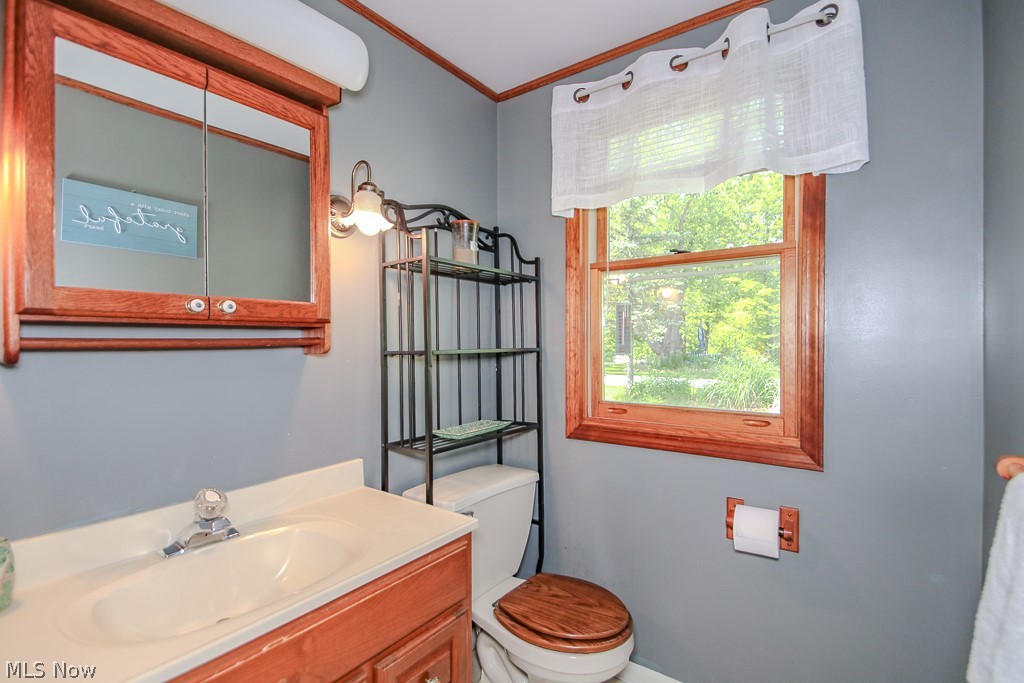 7600 Kniffen Road Painesville, OH 44077 - Photo 35 of 36 half bath