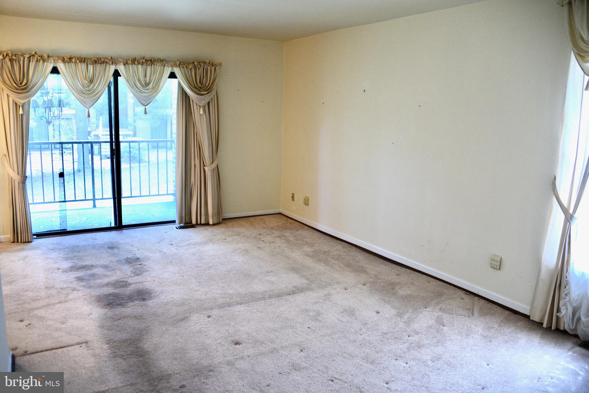 8 Fairway Road Reading, PA 19607 - Photo 4 of 16