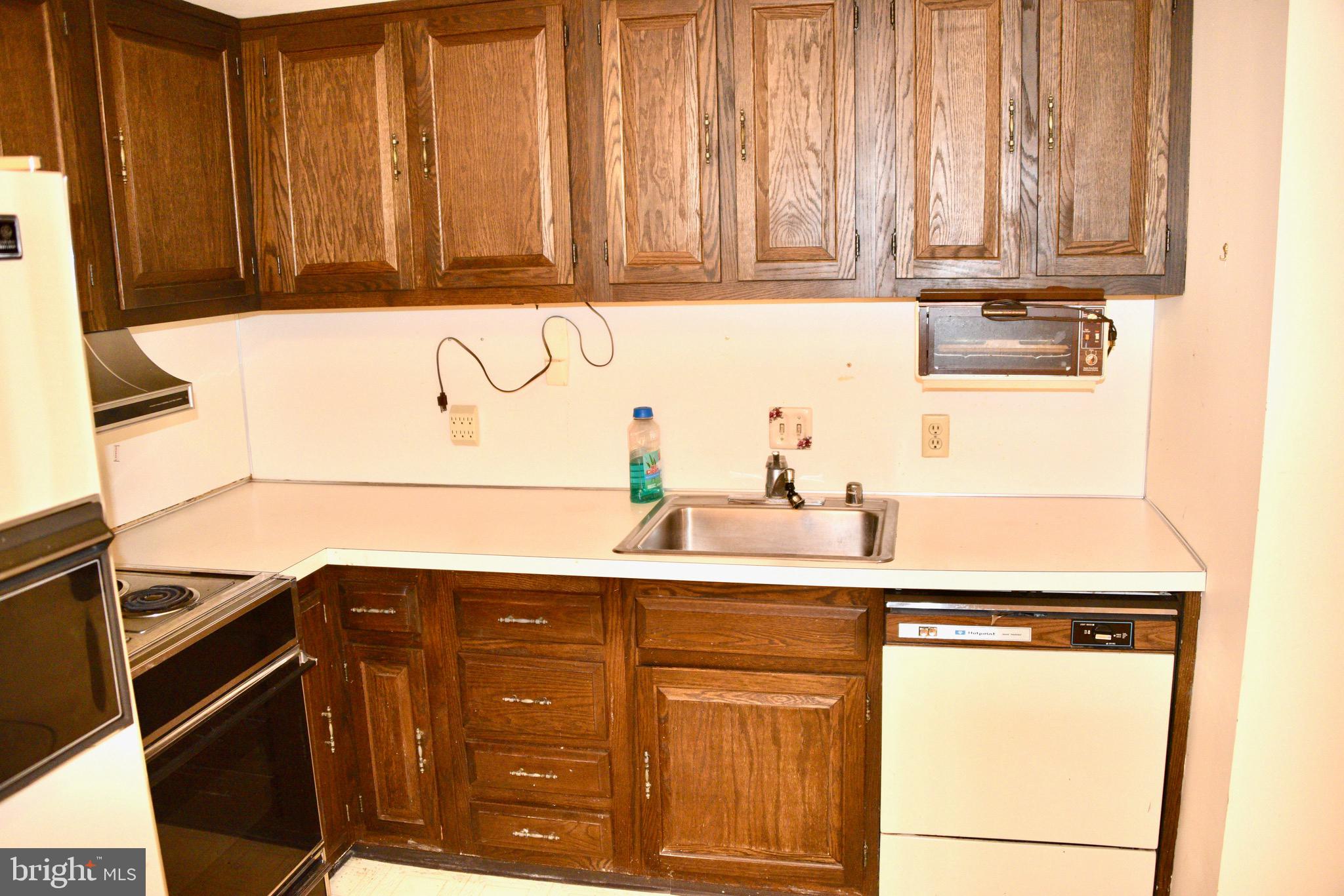 8 Fairway Road Reading, PA 19607 - Photo 9 of 16