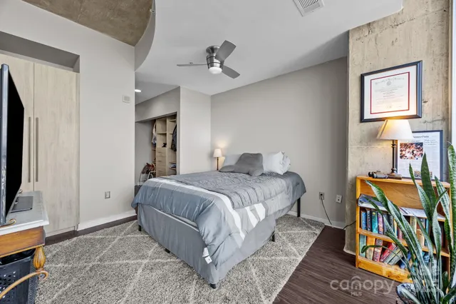 $350,000 | 210 North Church Street, Unit 2612, Charlotte, NC 28202