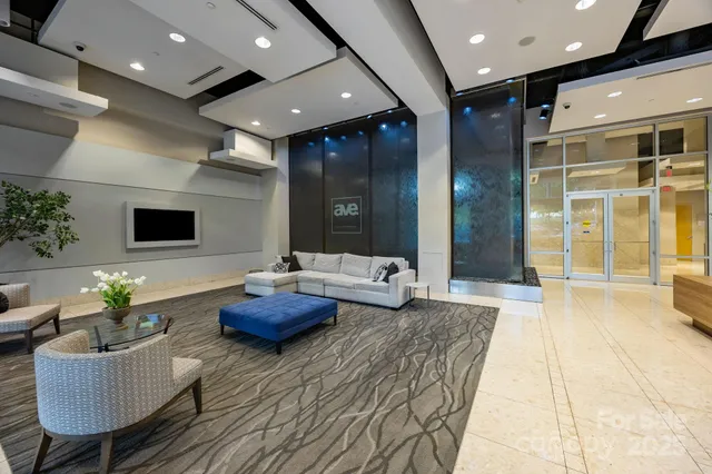 $350,000 | 210 North Church Street, Unit 2612, Charlotte, NC 28202