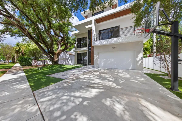 $19,000 | 1205 Southeast 5th Court, Fort Lauderdale, FL 33301