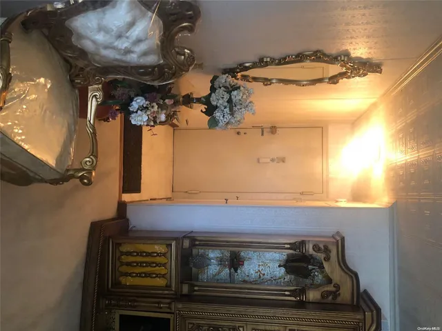 $275,000 | 7 Fordham Hill Ovl, Unit 10B | University Heights