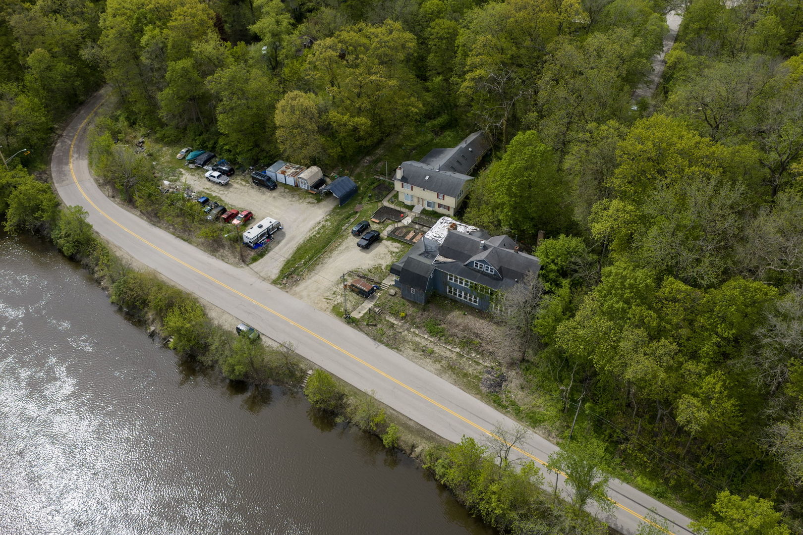 35W333 Riverside Drive St. Charles, IL 60174 - Photo 16 of 29