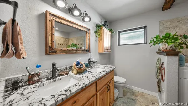 $750,000 | 185 Betlo Drive, Sunrise Beach, MO 65079