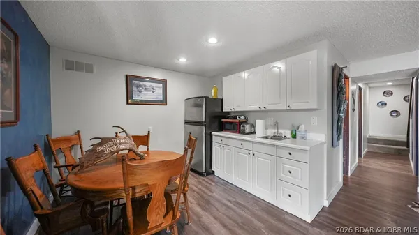 $750,000 | 185 Betlo Drive, Sunrise Beach, MO 65079