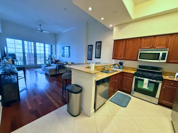 $3,200 | 20 Orange Avenue, Unit 9, Fort Pierce, FL 34950