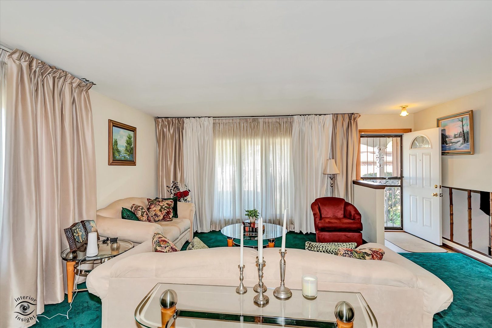 3257 Magnolia Drive Markham, IL 60428 - Photo 4 of 26 a living room with furniture and wooden floor