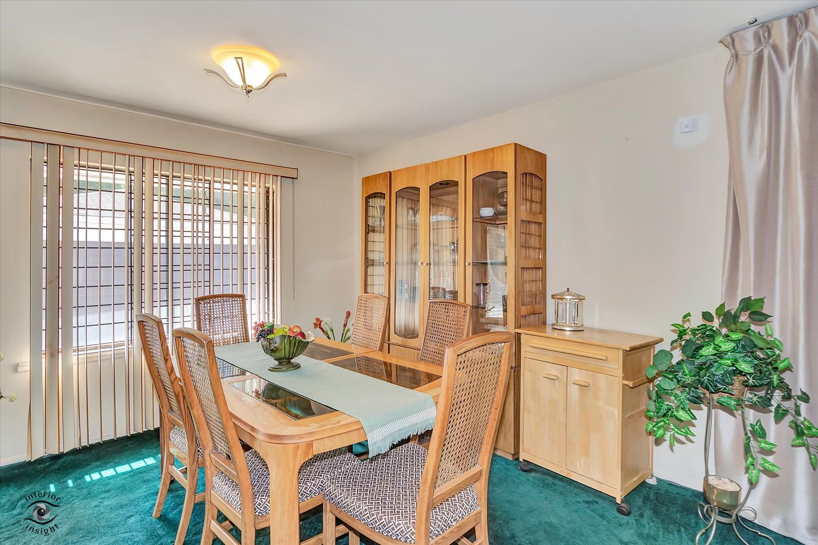 3257 Magnolia Drive Markham, IL 60428 - Photo 7 of 26 a view of a dining room with furniture window and wooden floor