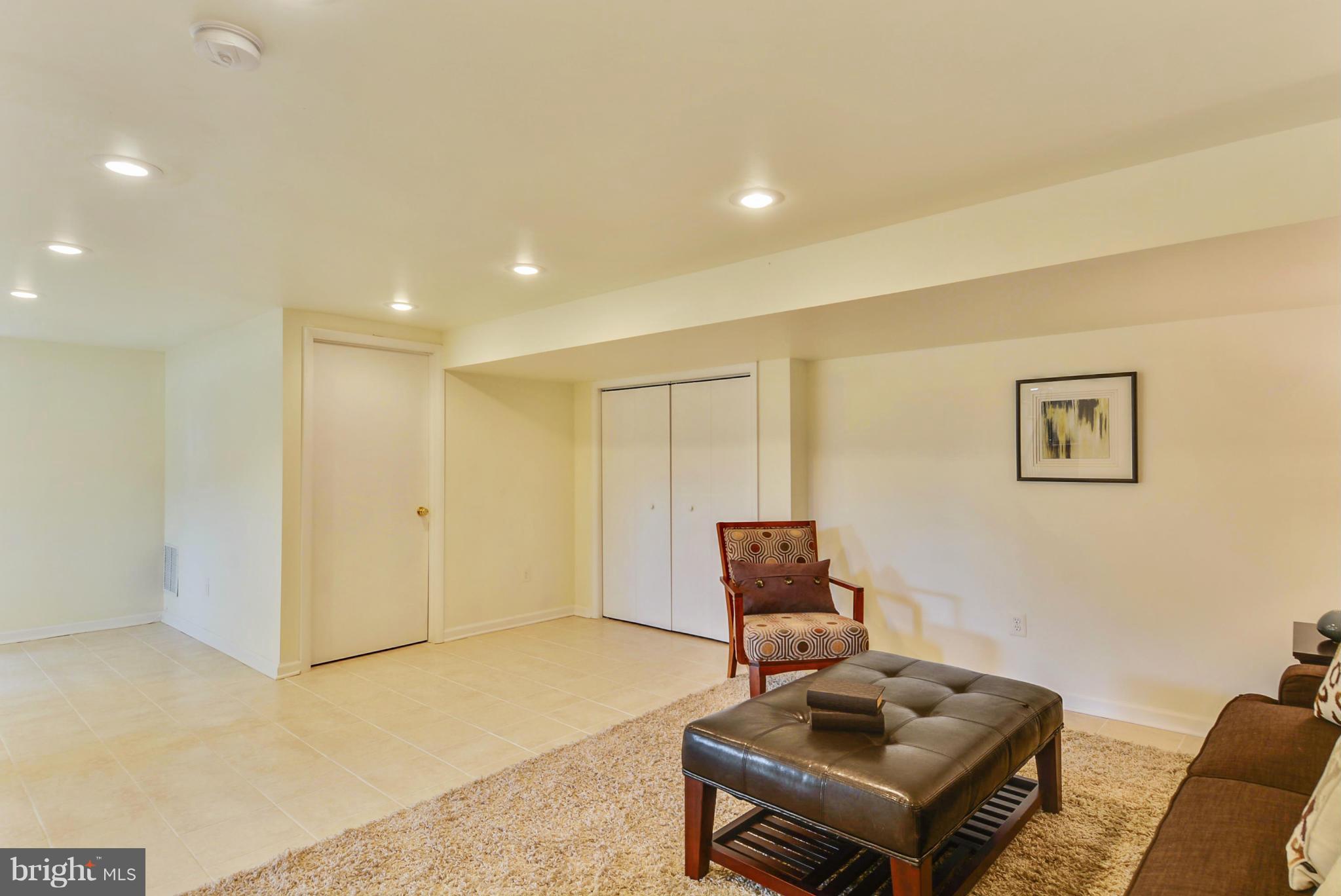 206 Wayne Avenue Silver Spring, MD 20910 - Photo 19 of 29 Family Room