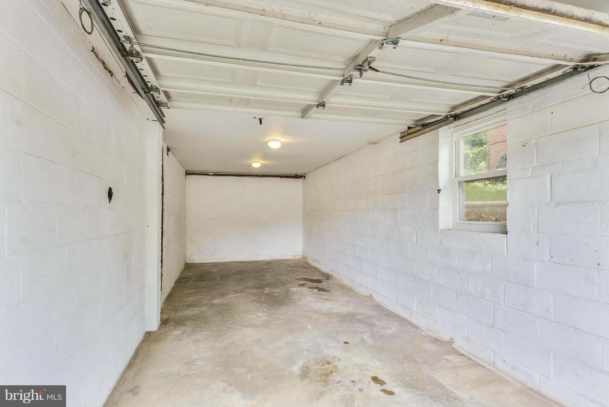 206 Wayne Avenue Silver Spring, MD 20910 - Photo 24 of 29 Garage