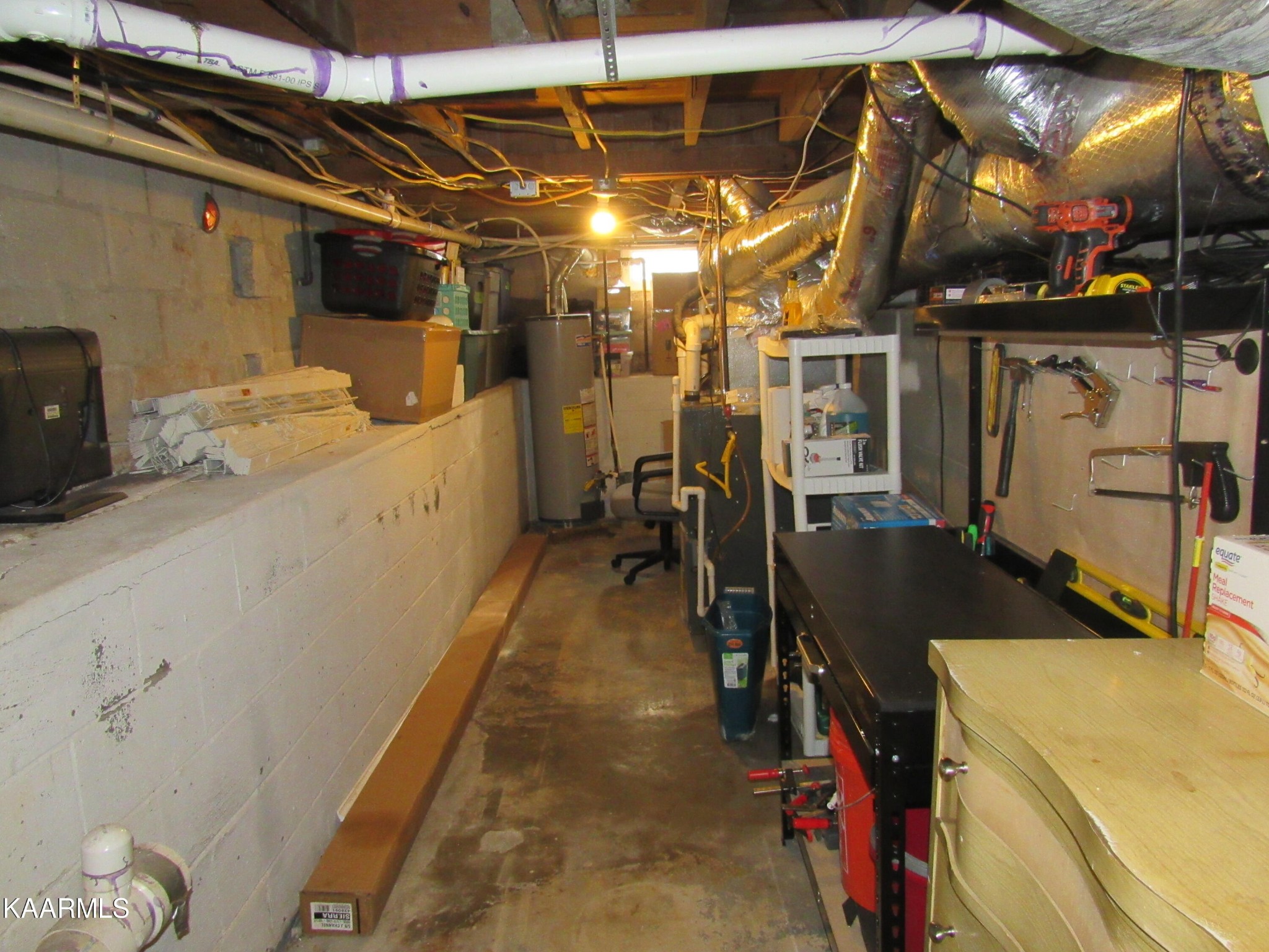 146 Outer Drive Oak Ridge, TN 37830 - Photo 29 of 38 a view of a storage room