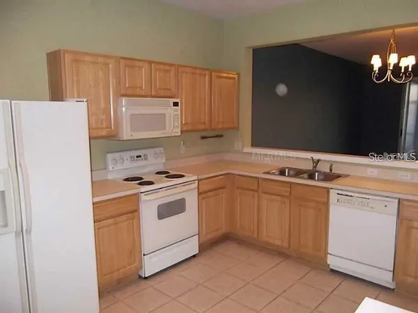 $2,000 | 4866 Pond Ridge Drive, Riverview, FL 33578