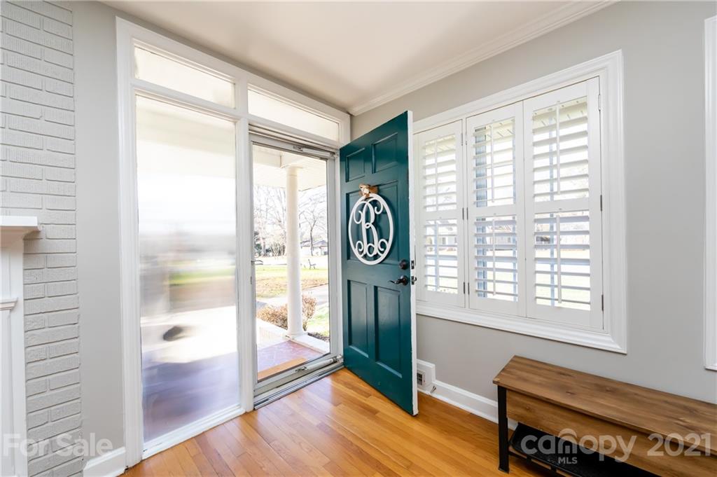 200 Scofield Road Charlotte, NC 28209 - Photo 3 of 42 Gallery Image 3