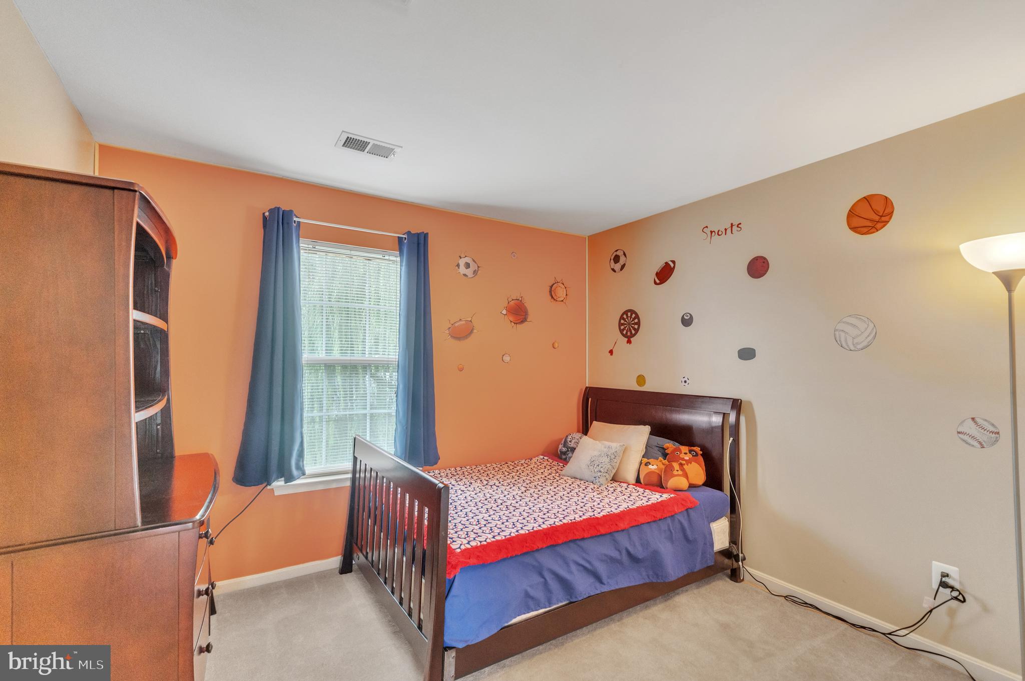 9879 Upper Mill Loop Bristow, VA 20136 - Photo 18 of 32 101 BR w/ carpet. double closet & attic access