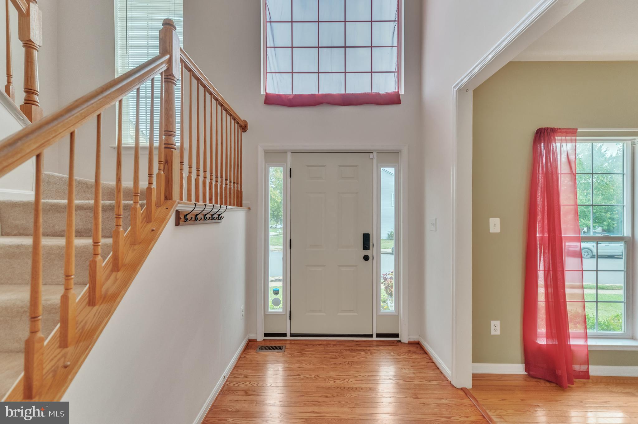 9879 Upper Mill Loop Bristow, VA 20136 - Photo 6 of 32 Palladian window