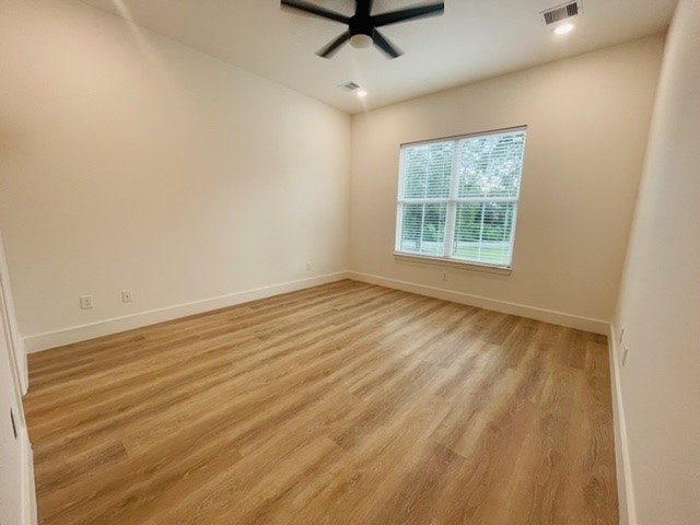 5312 Denmark Street Houston, TX 77028 - Photo 12 of 16 an empty room with a window