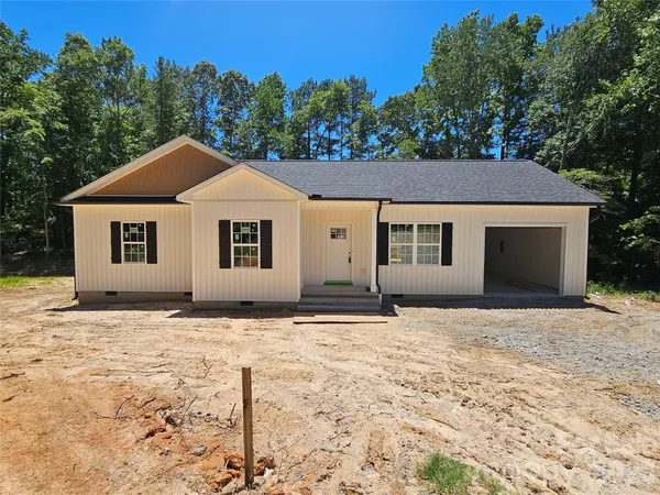 $319,900 | 2566 Heather Lane, Lancaster, SC 29720