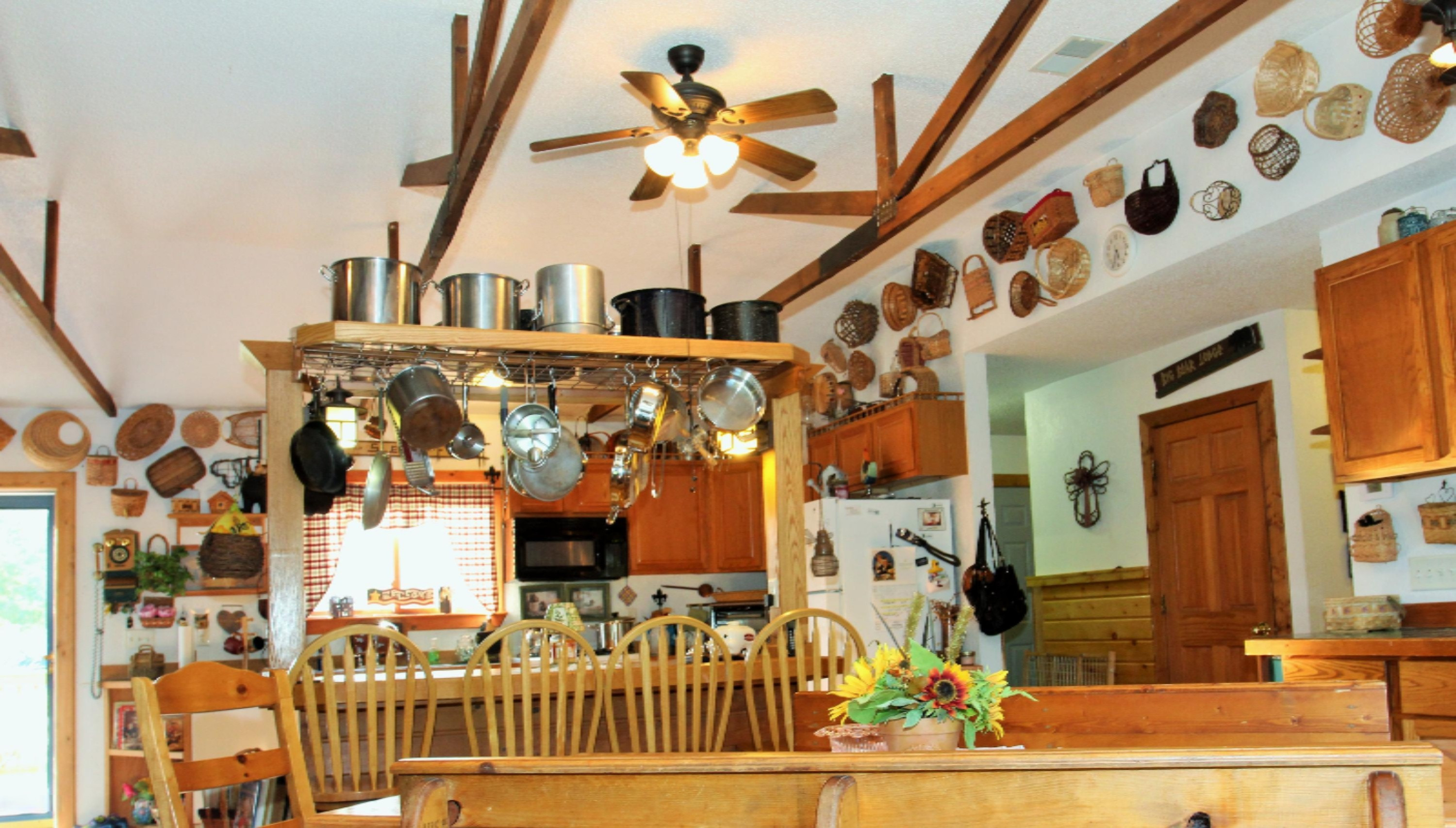 5843 South Ionia Road Bellevue, MI 49021 - Photo 10 of 36 IMG_3746 (2)