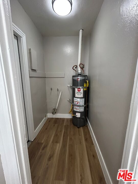 1041 Gulf Avenue Wilmington, CA 90744 - Photo 12 of 12 a view of wooden floor in a room