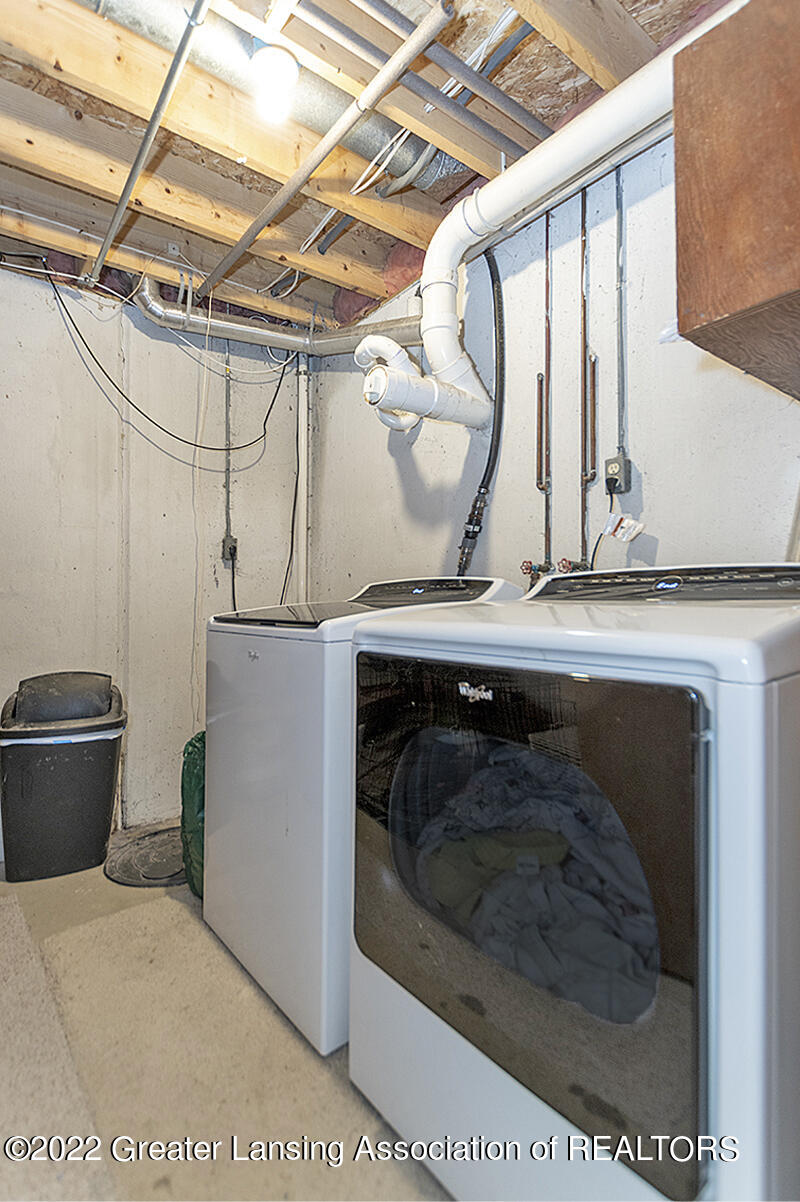2100 South Eifert Road Mason, MI 48854 - Photo 22 of 39 Laundry Room