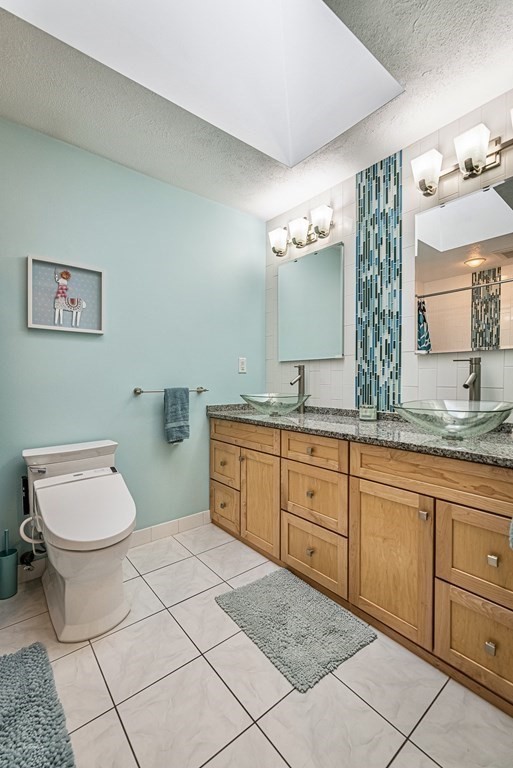 585 Locust Street Raynham, MA 02767 - Photo 21 of 42 Gallery Image 21