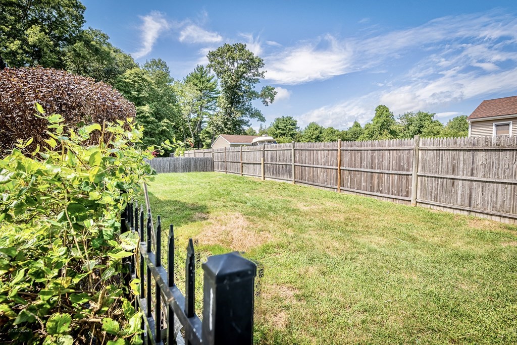 585 Locust Street Raynham, MA 02767 - Photo 10 of 42 Gallery Image 10