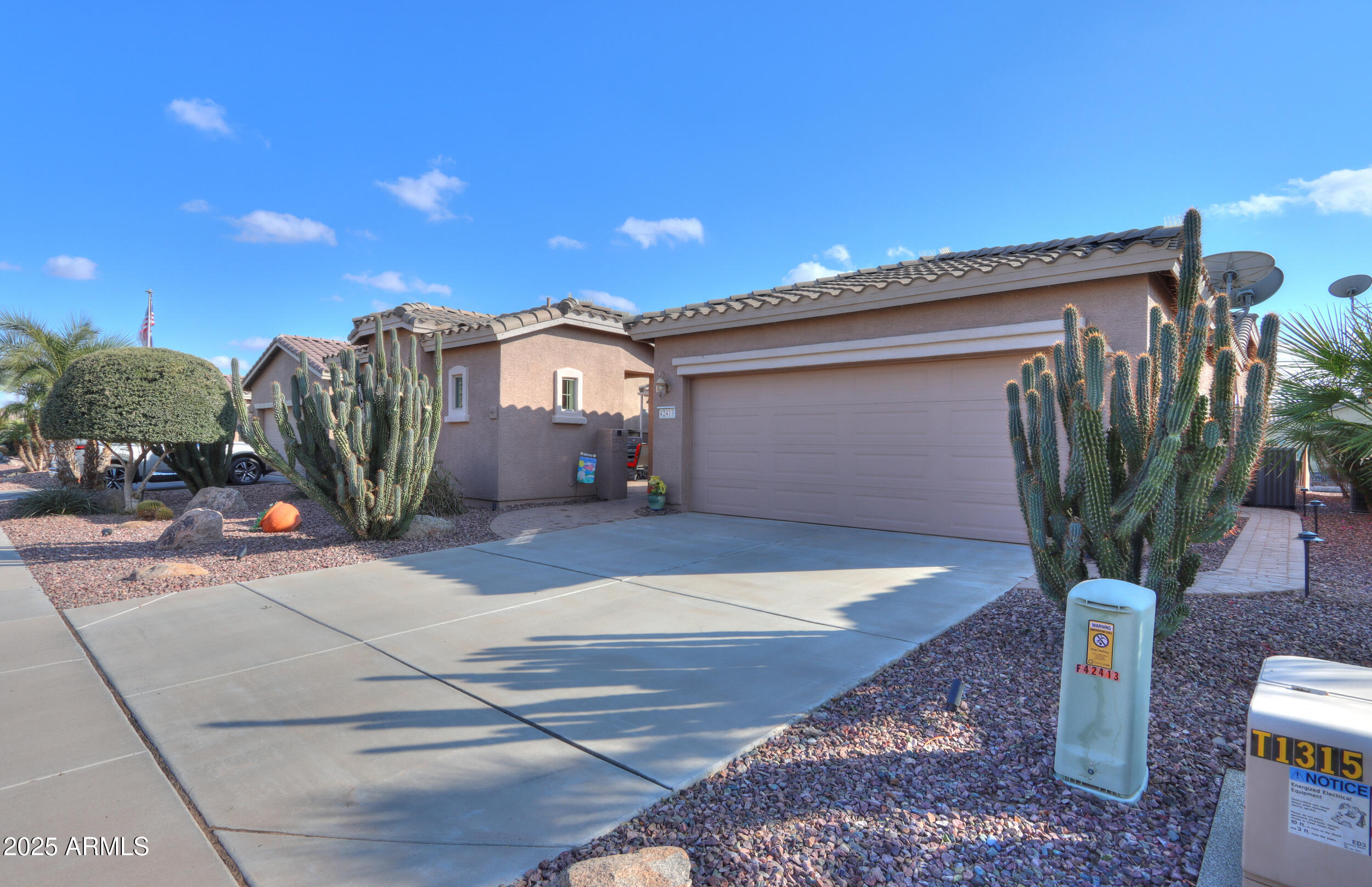 42413 Abbey Road Maricopa, AZ 85138 - Photo 21 of 114 Located near entrance