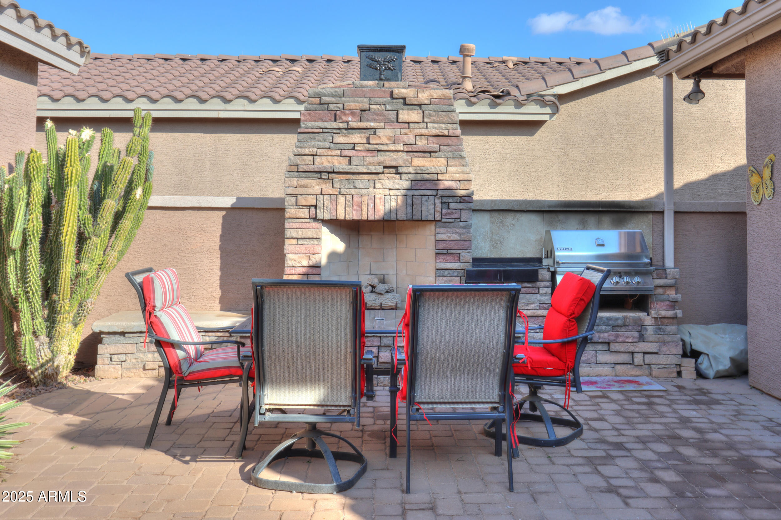 42413 Abbey Road Maricopa, AZ 85138 - Photo 9 of 114 Great area for gatherings