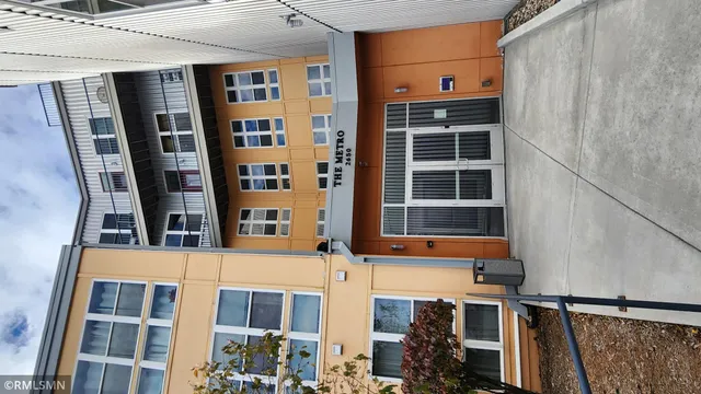 $1,650 | 2650 University Avenue West, Unit 323, St. Paul, MN 55114