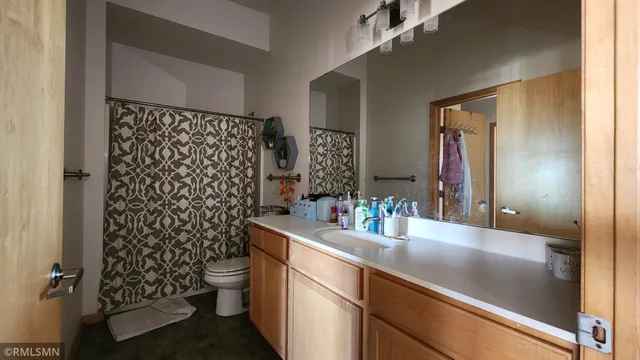 $1,650 | 2650 University Avenue West, Unit 323, St. Paul, MN 55114