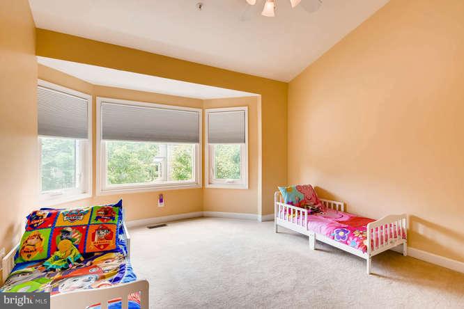109 Lancefield Road Baltimore, MD 21209 - Photo 18 of 30 BEDROOM #2 WITH BAY WINDOW