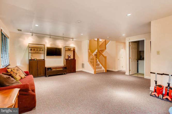 109 Lancefield Road Baltimore, MD 21209 - Photo 25 of 30 SPACIOUS FAMILY ROOM