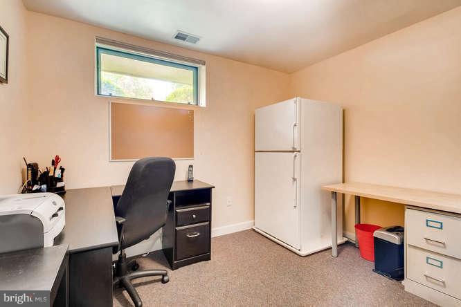 109 Lancefield Road Baltimore, MD 21209 - Photo 27 of 30 BEDROOM #4 OR OFFICE
