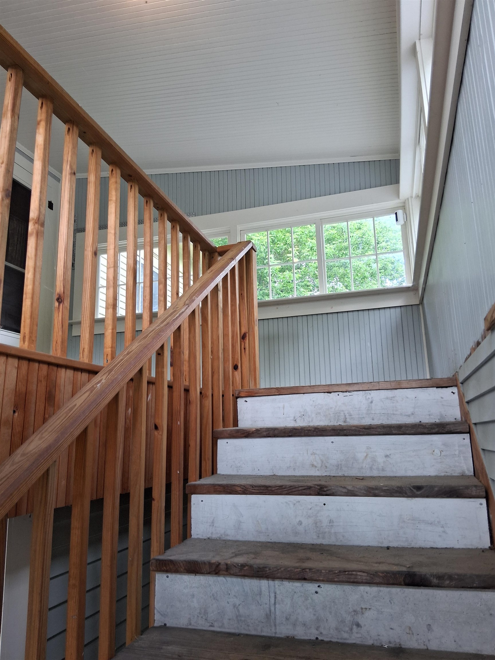30 Cross Street Littleton, NH 03561 - Photo 16 of 34