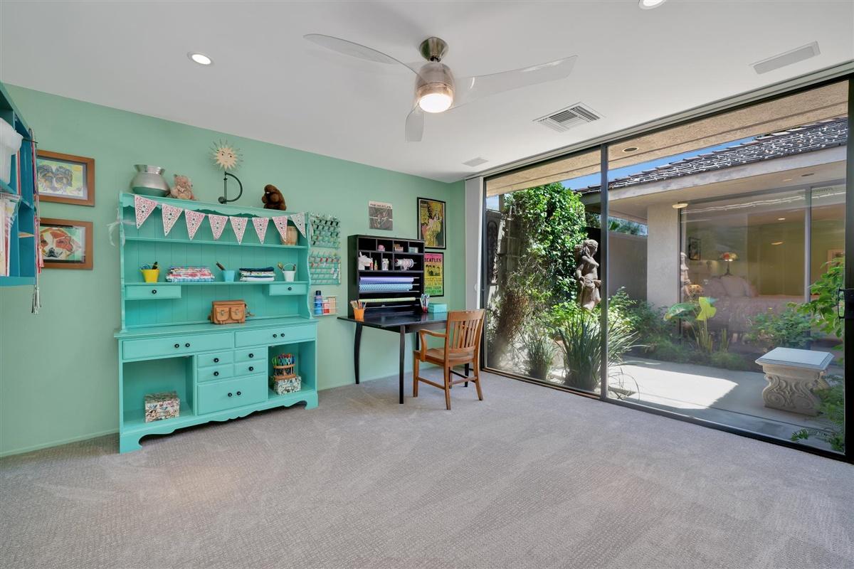 25 Colgate Drive Rancho Mirage, CA 92270 - Photo 17 of 31 3rd bedroom/den