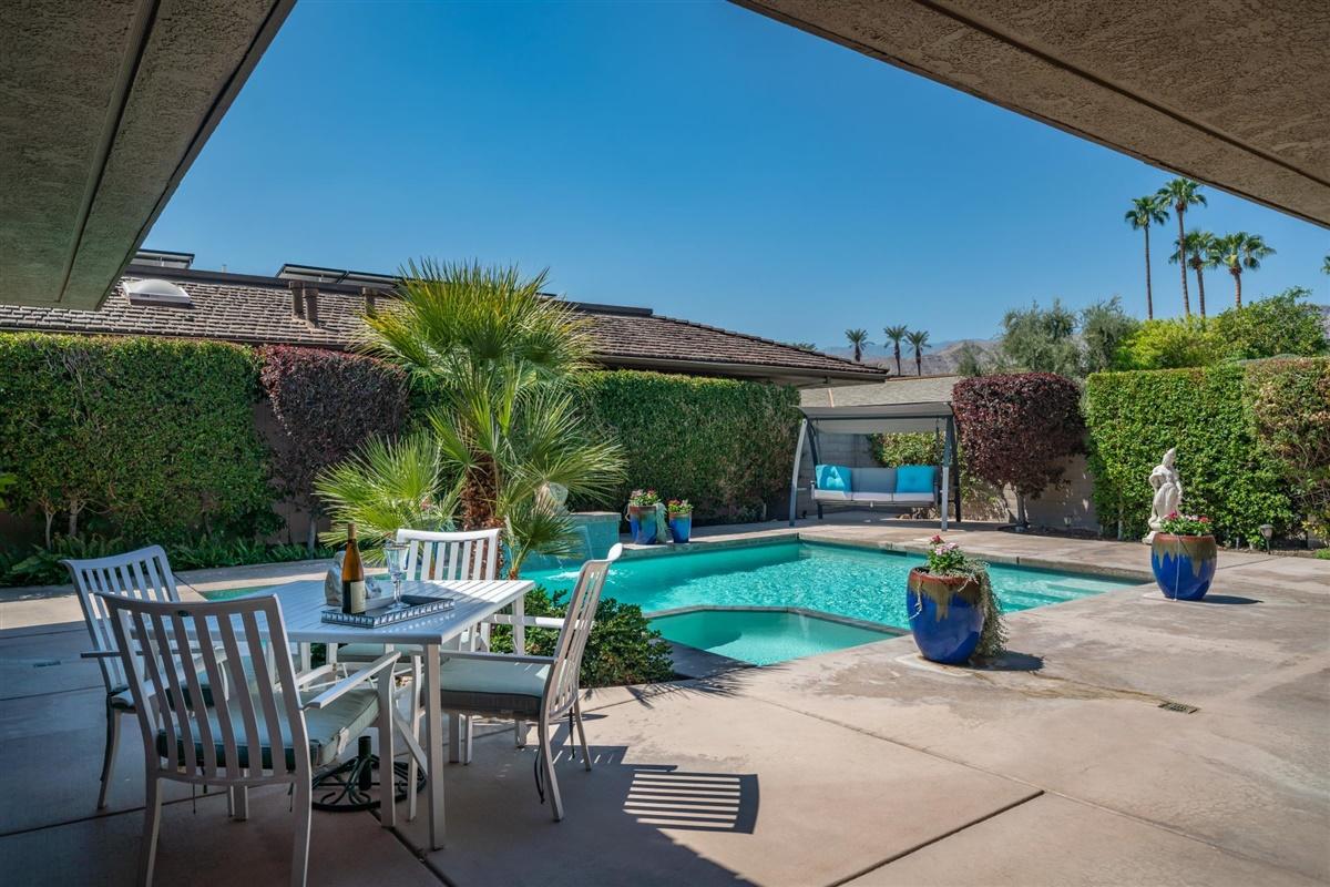 25 Colgate Drive Rancho Mirage, CA 92270 - Photo 26 of 31 Pool southwest