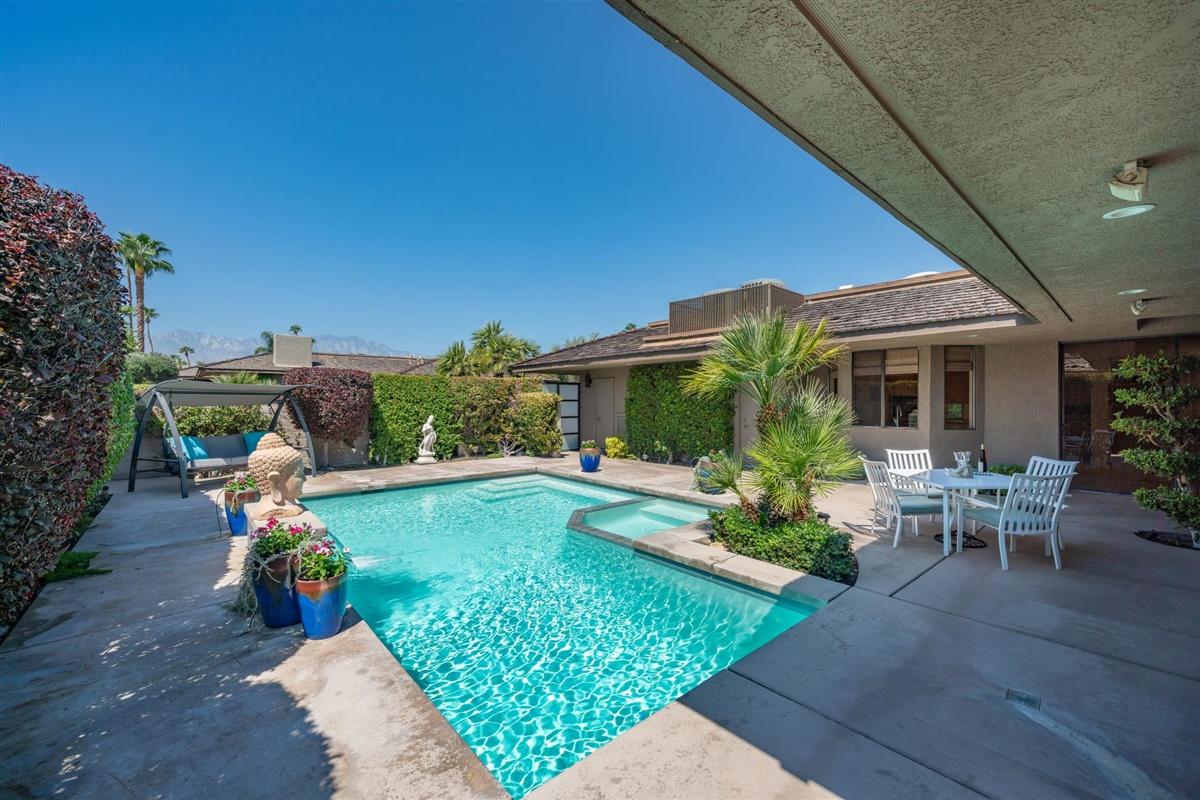 25 Colgate Drive Rancho Mirage, CA 92270 - Photo 28 of 31 Pool northwest