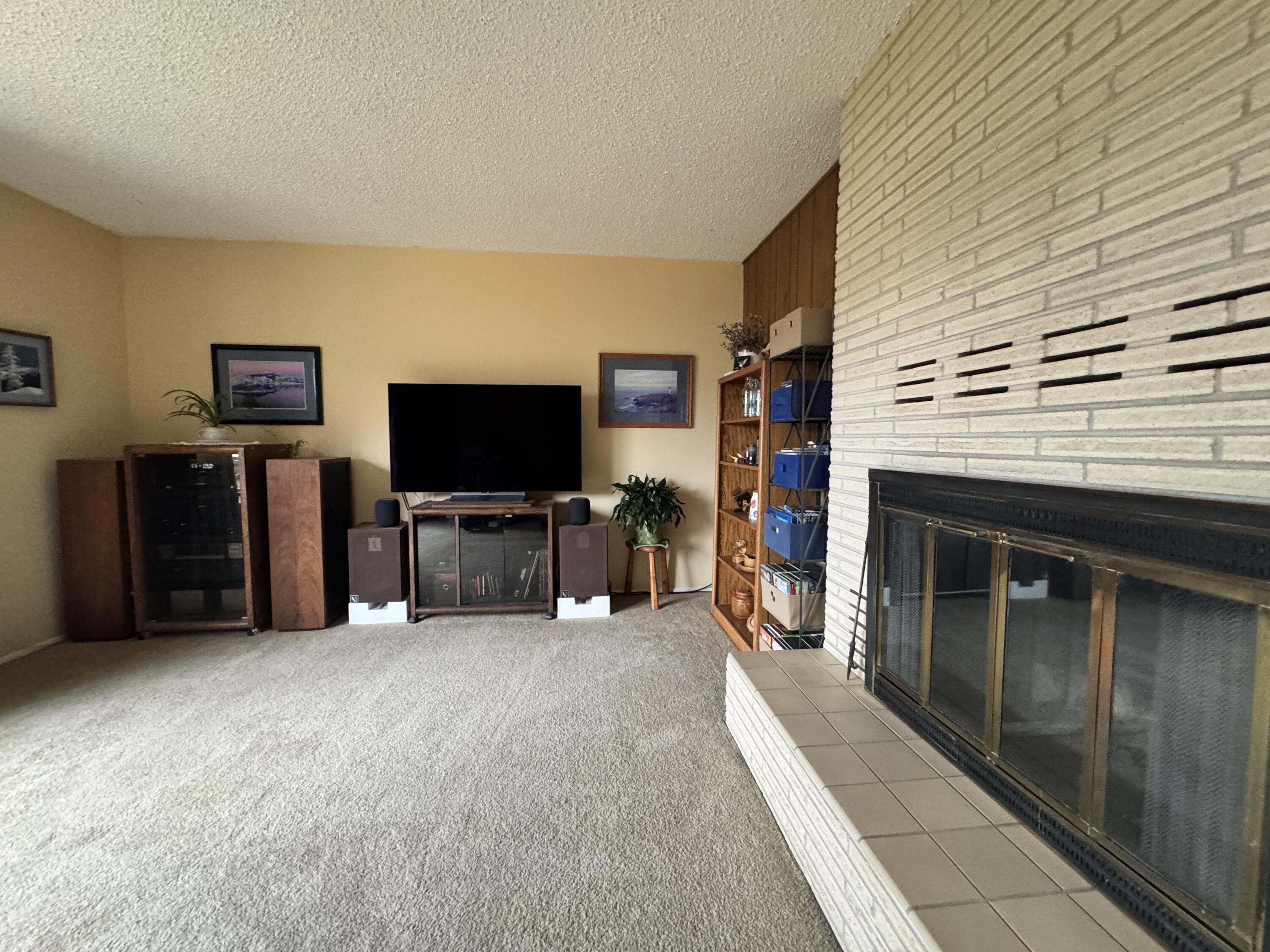 3312 Patterson Street Klamath Falls, OR 97603 - Photo 5 of 43