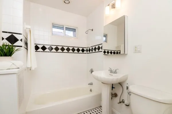 $2,950 | 33 Pierce Avenue, Unit 1, Boston, MA 02122