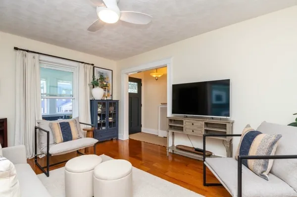 $2,950 | 33 Pierce Avenue, Unit 1, Boston, MA 02122