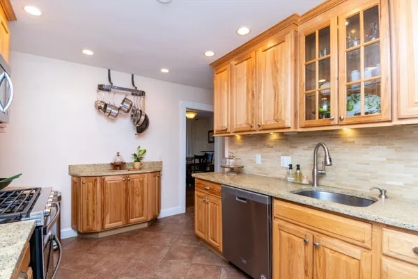 $2,950 | 33 Pierce Avenue, Unit 1, Boston, MA 02122